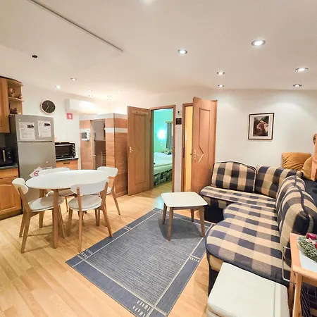 Brvnara House With Private Sauna *